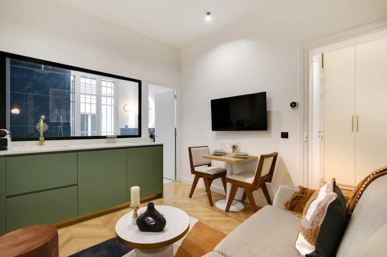 Chic Apartment - 1Br-4P - Facing The Louvre パリ エクステリア 写真