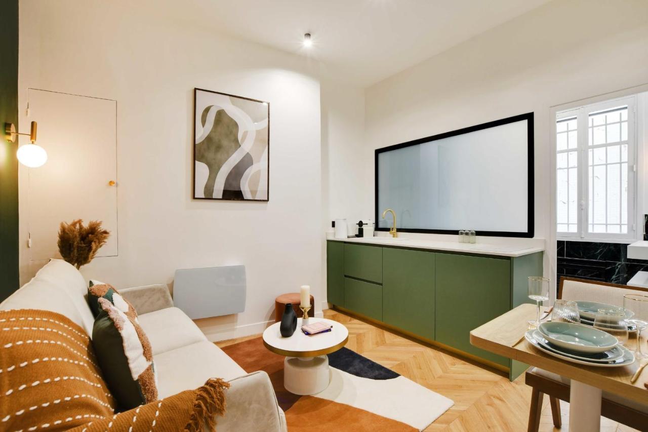 Chic Apartment - 1Br-4P - Facing The Louvre パリ エクステリア 写真